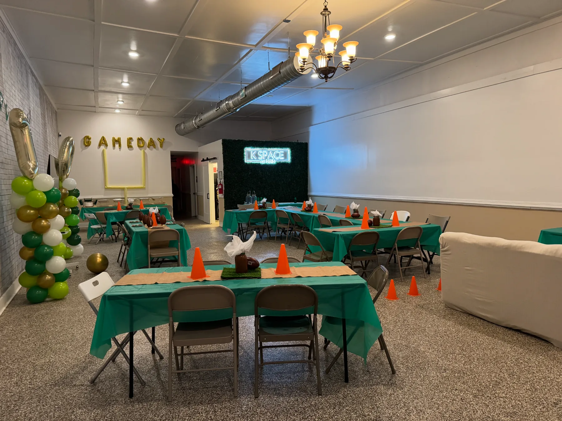 Birthday Green Gold Room 3