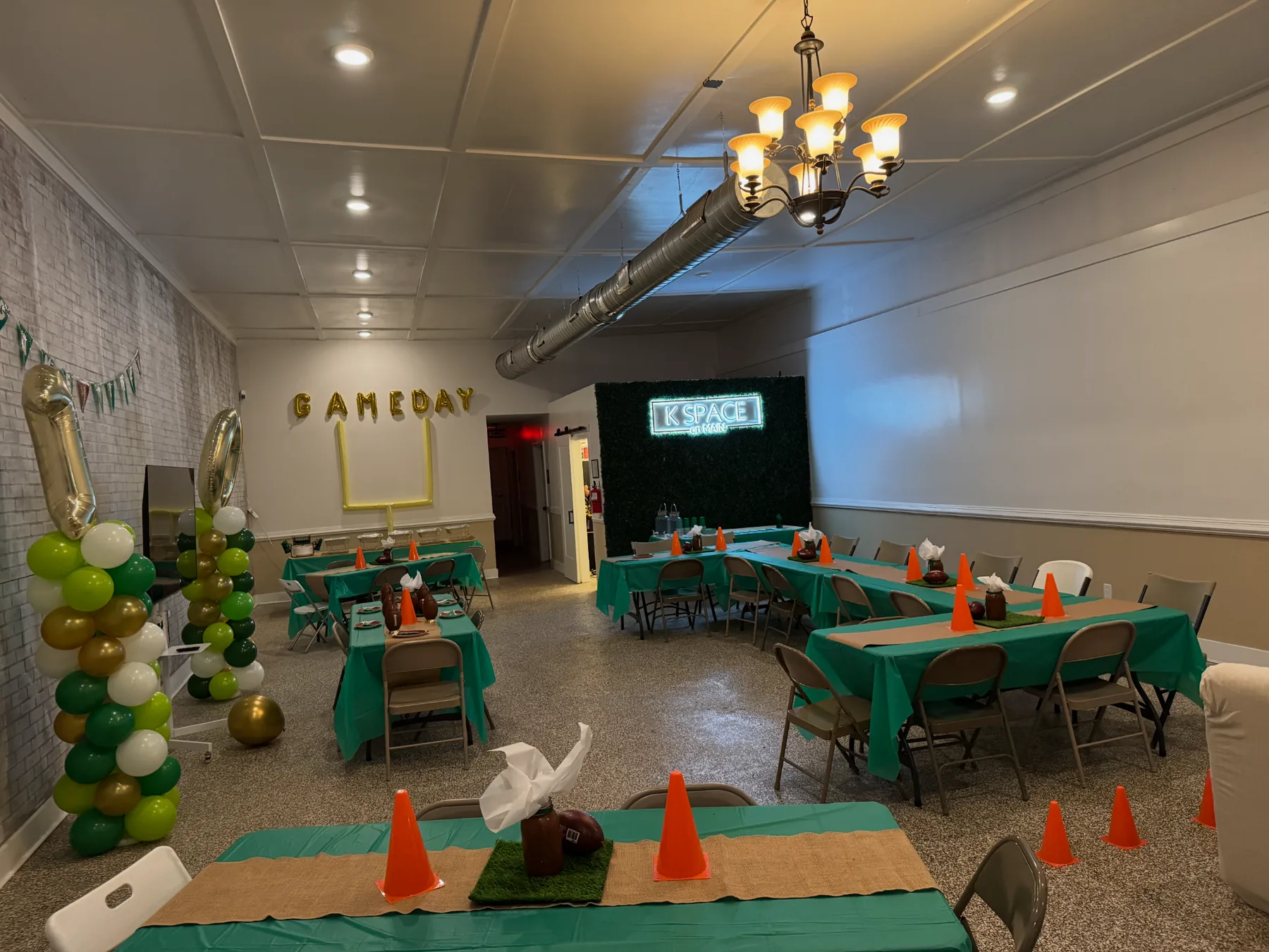 Birthday Green Gold Room 4
